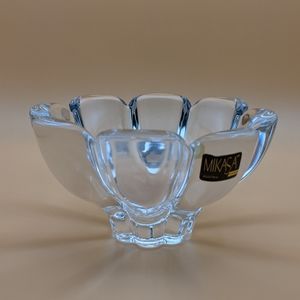 Vintage Mikasa Crystal Zinnia Art Bowl with Sticker
